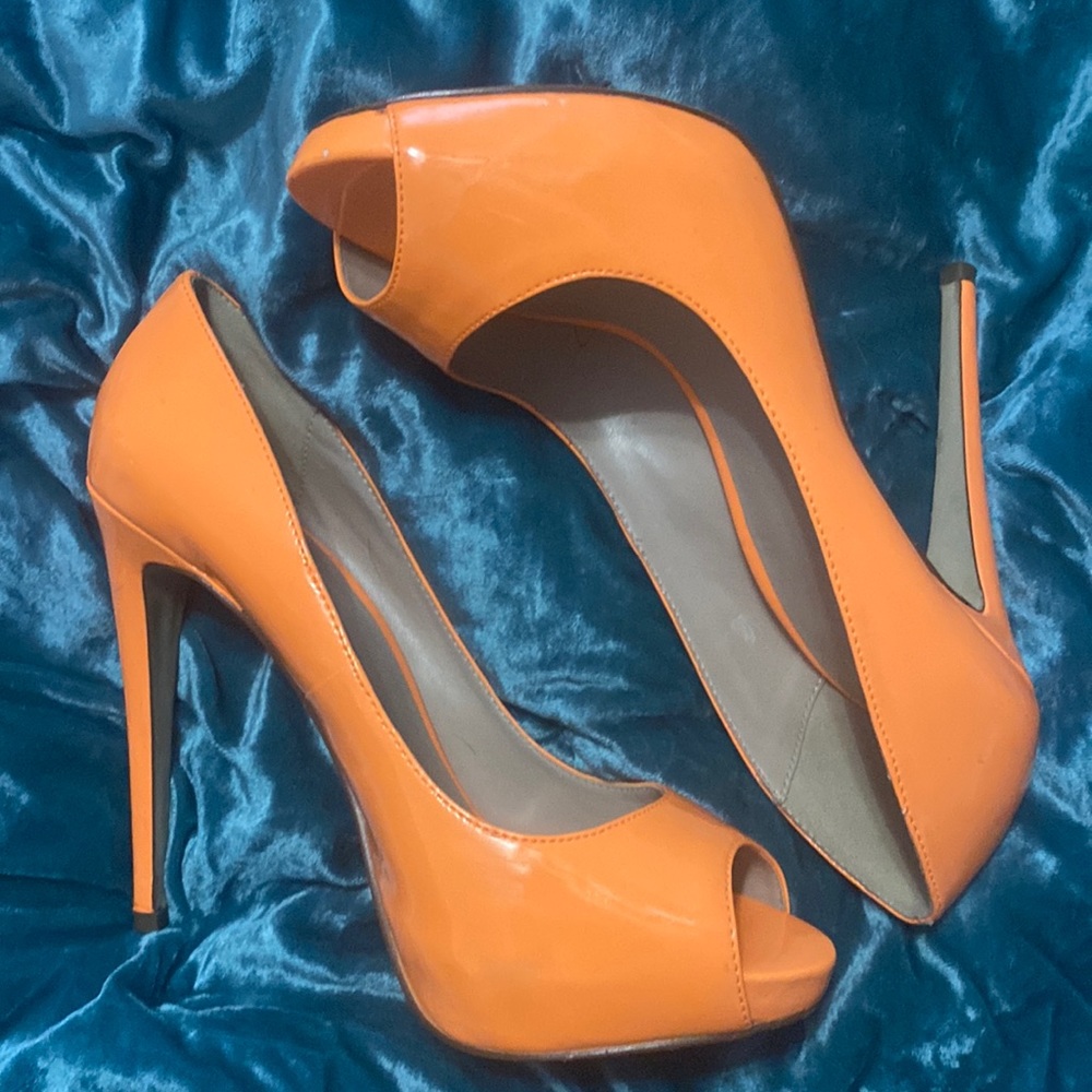 Truth or Dare by Madonna - orange pumps